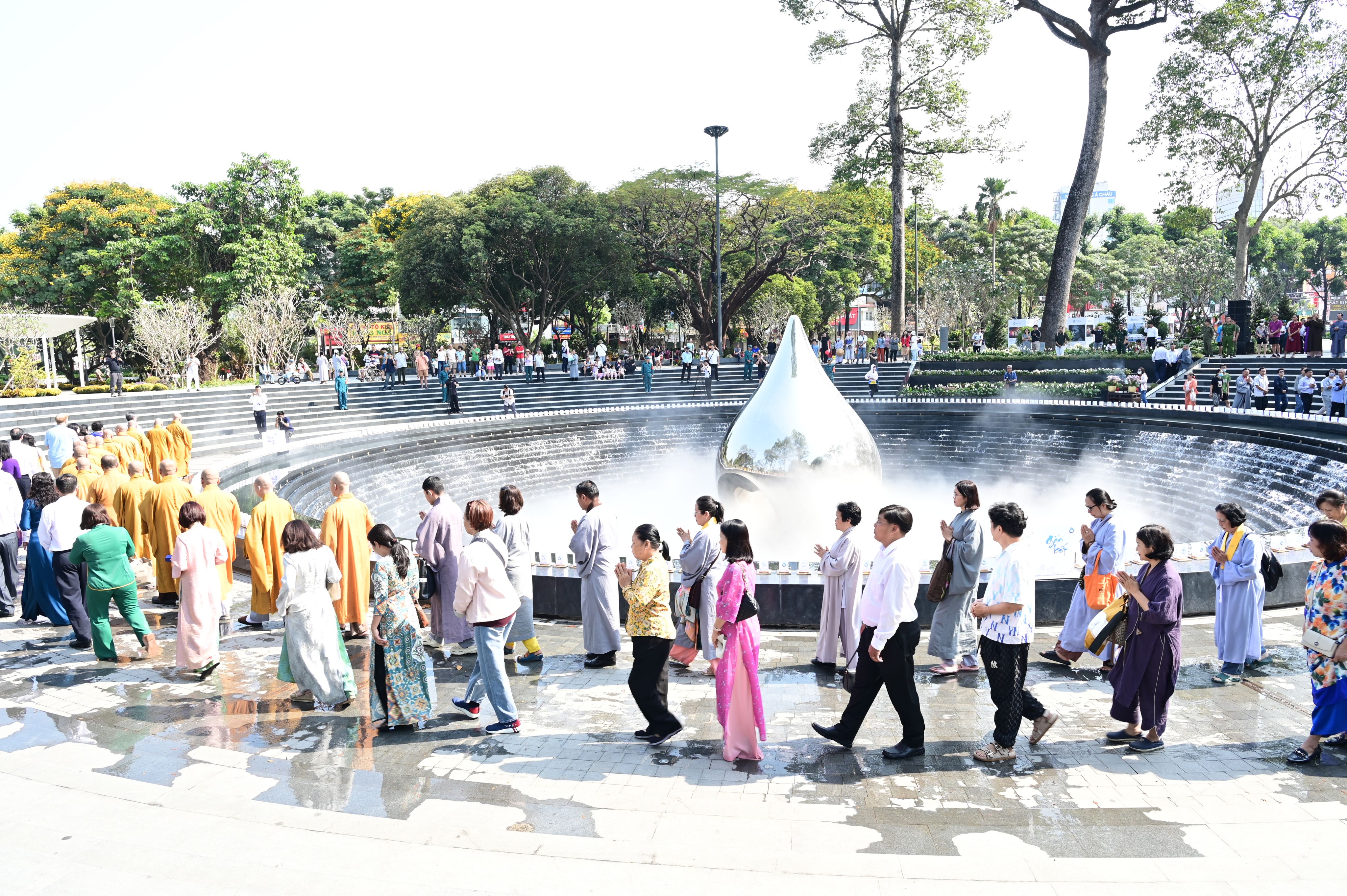 Cover image for 05. Khát vọng